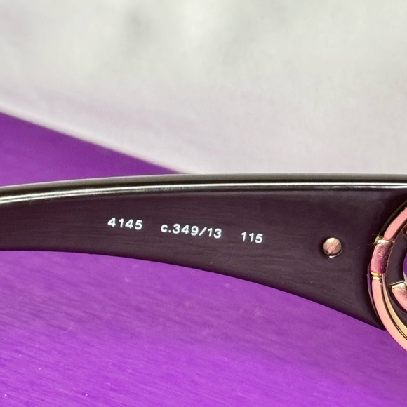 ❤️‍🔥Chanel Women’s sunglasses. Brown and Gold. Made in Italy. Light wear - Picture 3 of 8